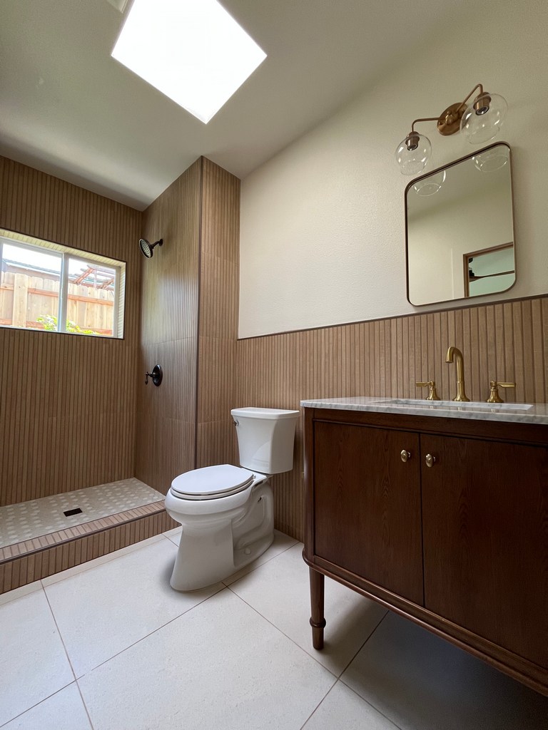 ADU bathroom walk-in shower vanity.