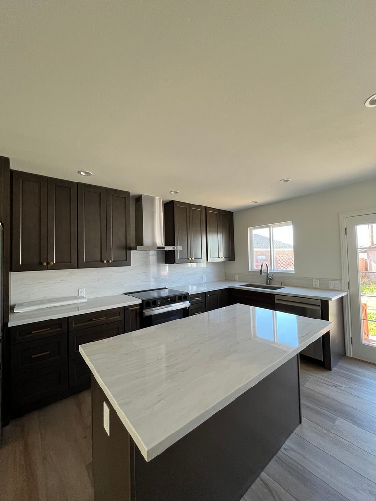 Quartz kitchen island installation.