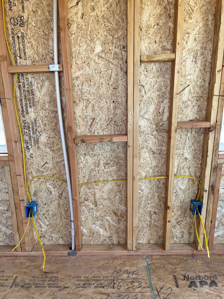 roxex wiring the electrical outlet for the home addition