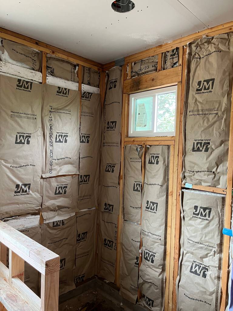  fiberglass insulation stud wall for energy efficiency