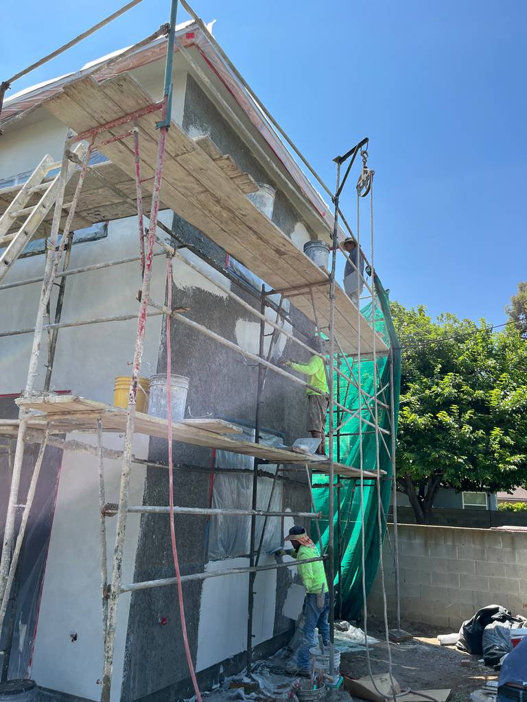 21l_scaffold setup-stucco-preparation