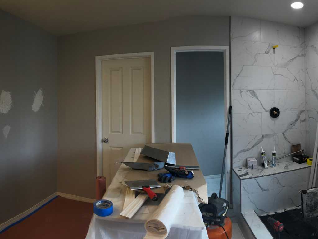 bathroom-remodel-A2M-Contractors-getting ready to texture and paint