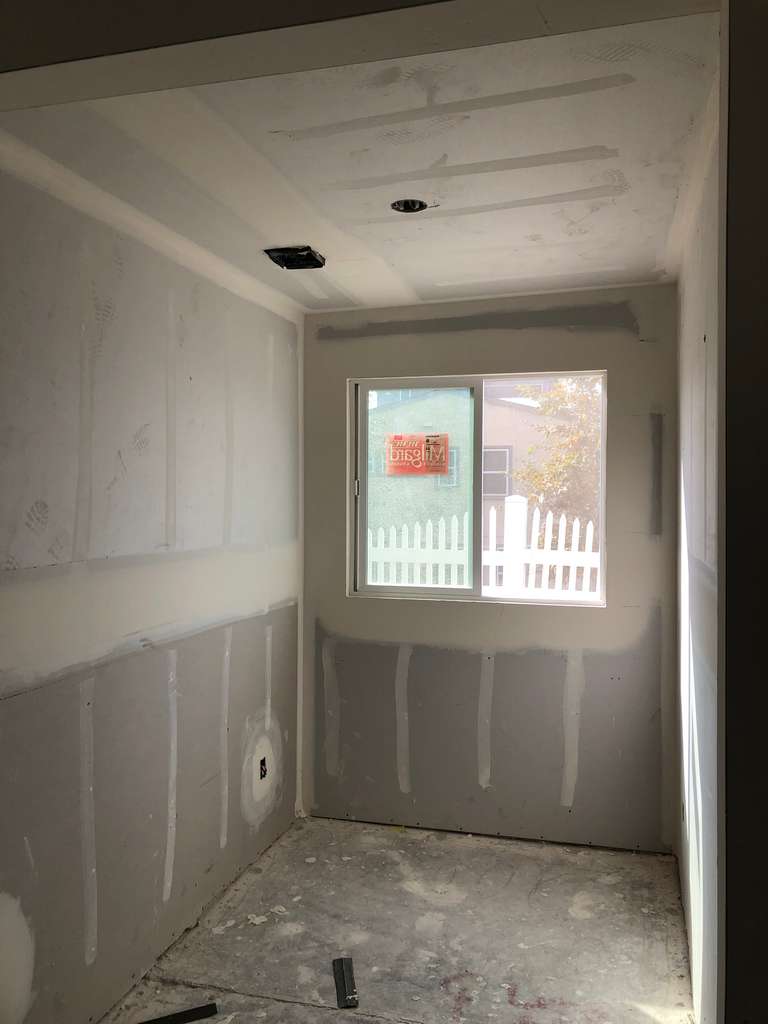 tape-and-mud-sheetrock-joints-and-screws