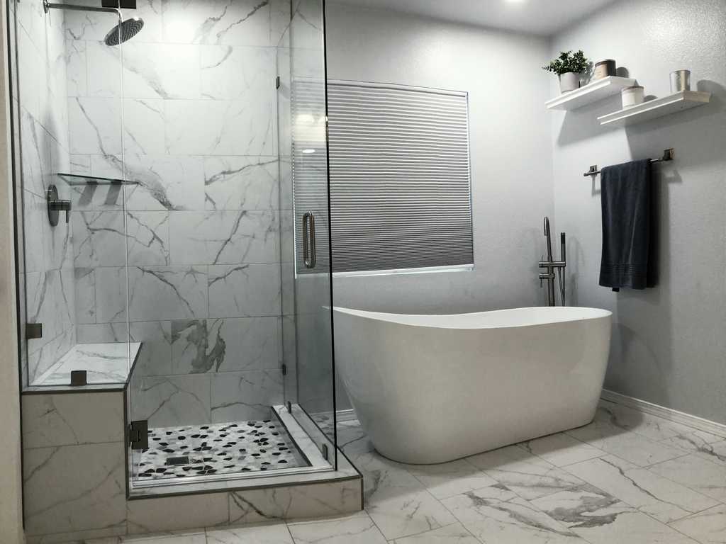bathroom-remodel-A2M-Contractors-marble tile and glass shower