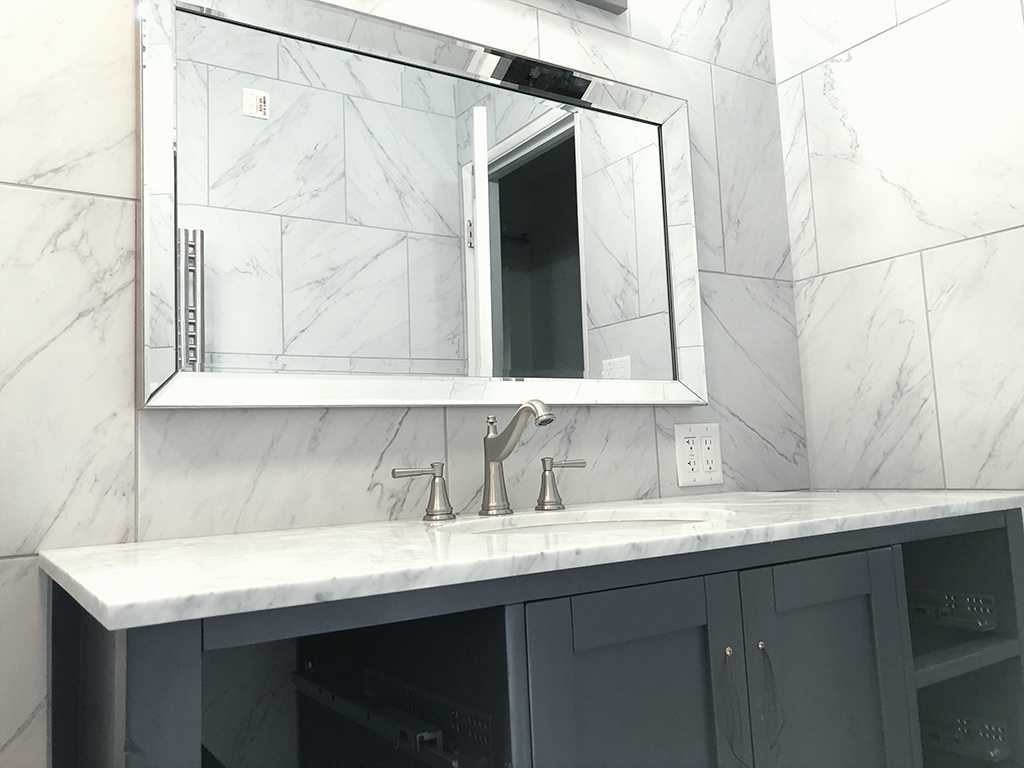 new-installed-vanity-with-marble-counter