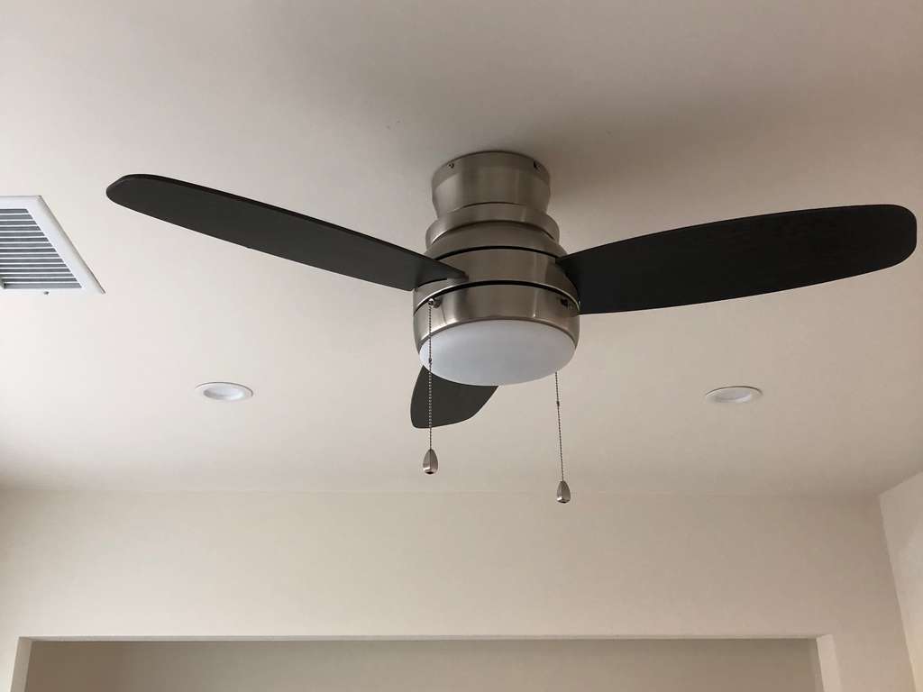 ew-tri-blade-ceiling-fan-in-new-bedroom
